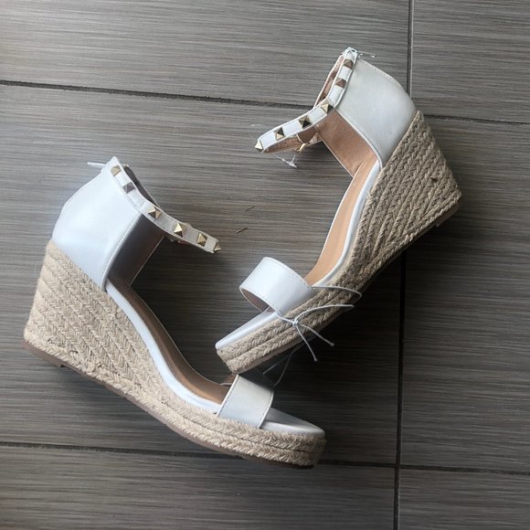 NEW ESPRIT White Studded Sandal Espadrille Wedge - Picture 1 of 5